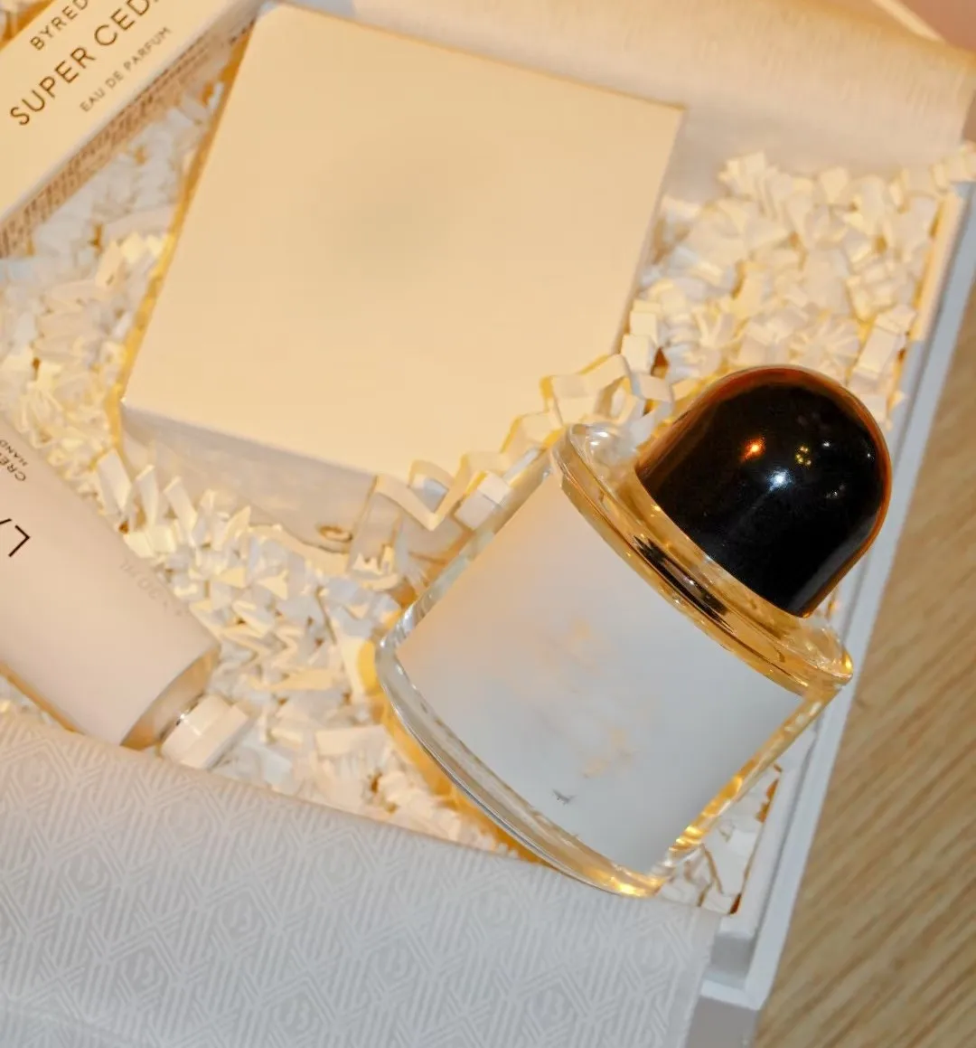 Fragrance World Best Selling Designer Branded Perfume for Women Classic Glass Bottle Daily Wear Parfum