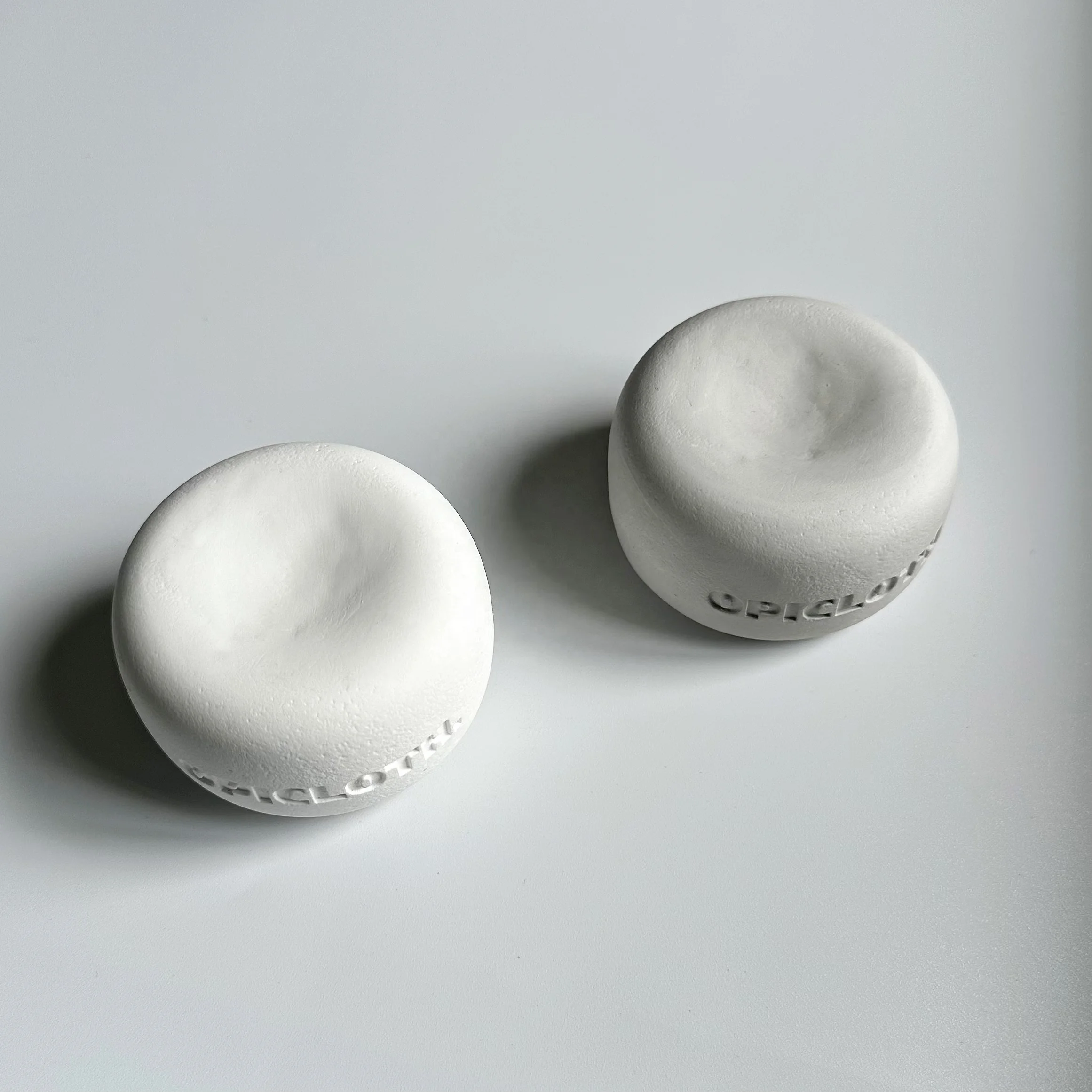 Aroma Essential Oil Diffuser Pendant Decoration Ceramic Scented Stone Hanging Car Wardrobe Air Freshener