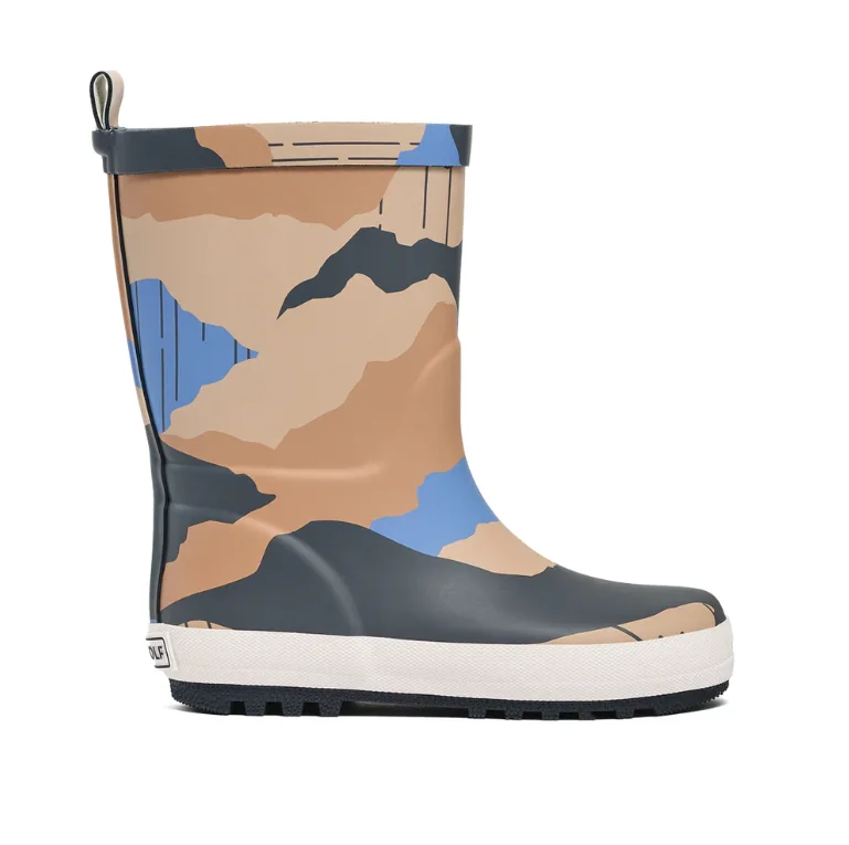 Wholesale Trendy Unisex Kids Rainboots Fashionable Cute Rain Shoes with Custom Design for Summer Winter Autumn PVC & EVA Insole