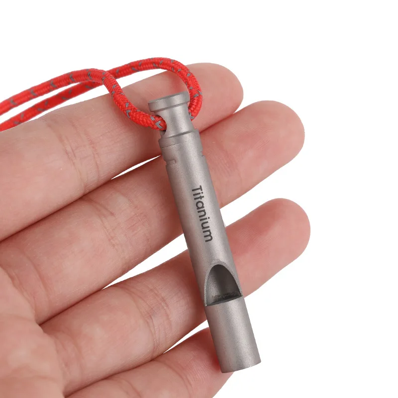 Ultralight Portable Titanium Whistle Whistle with Cord Camping Hiking Outdoor Survival Tools
