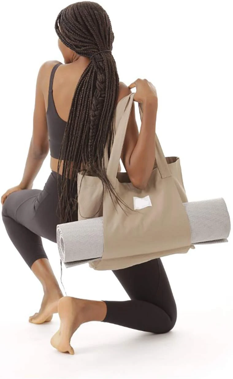 Wholesale Sports Fitness Pula Shoulder Canvas Tote Brown Yoga Mat Bag Custom Logo With Mat Carrier Pocket