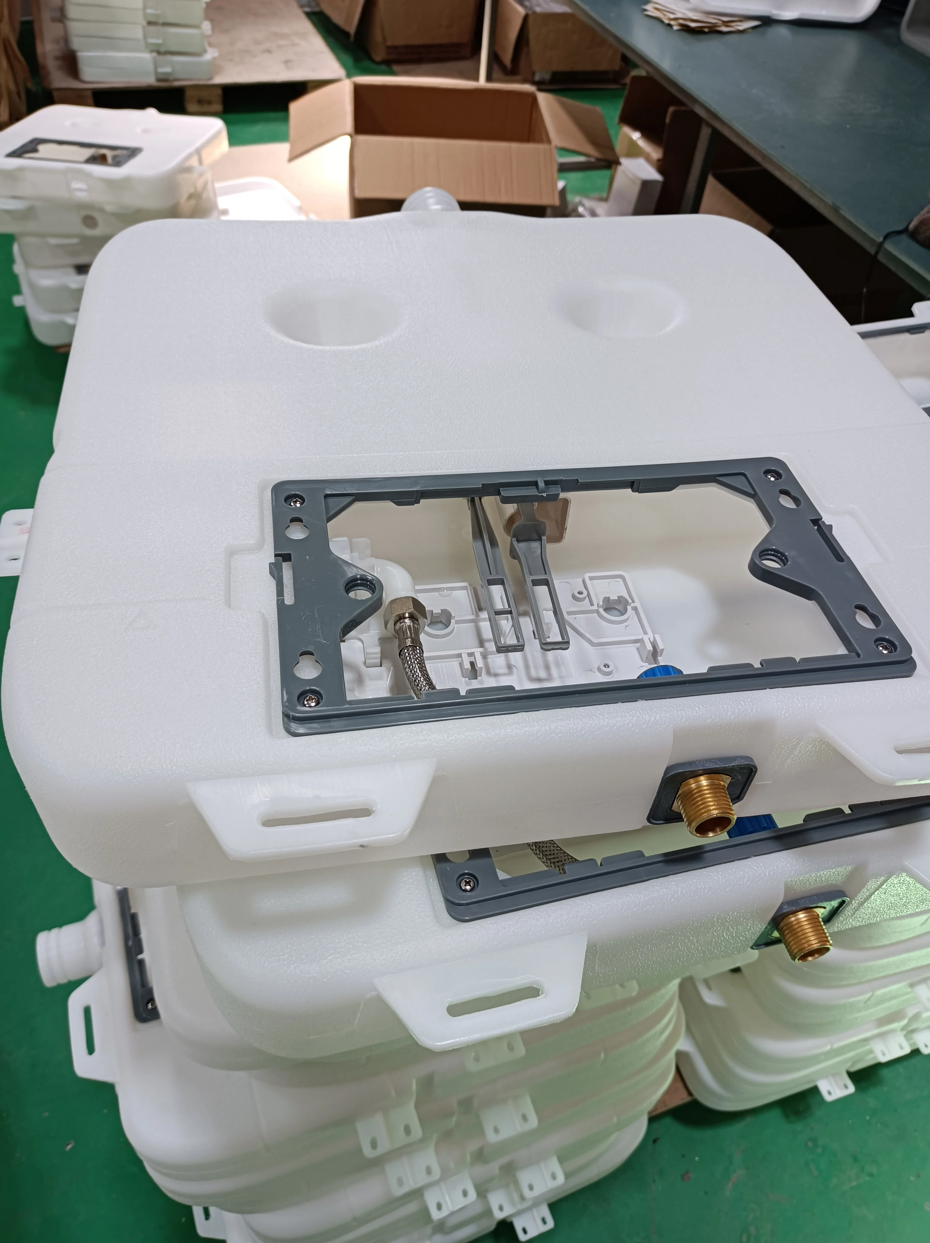 SAIRI CHINA manufacturer concealed flush tank for wall hung toilet