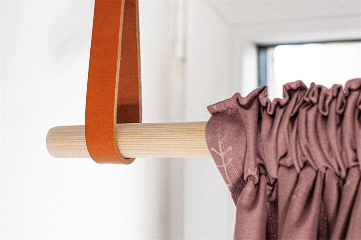 Leather strap LS-049 (4).jpg