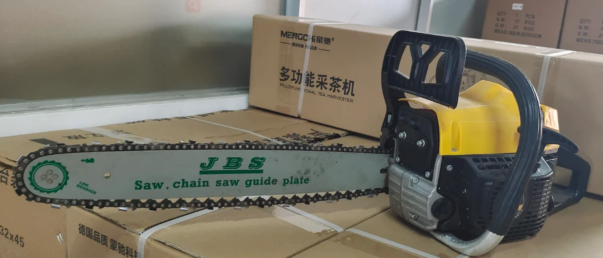 5200 with best price high quality mini petrol chainsaw wood cutter tree branch cutter machine 2 stroke gasoline chain saw