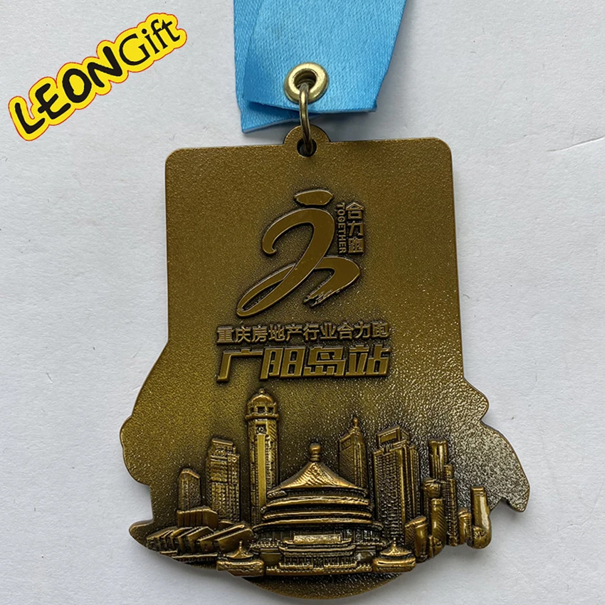 Custom Perspex Trophies And Medals Sports Manufactures Display Education Badminton Football Cup Soccer Medals And Trophies