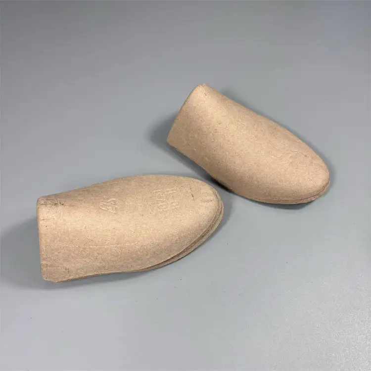 Eco Friendly Customized Molded Shoe Tree Cardboard Pulp Sneaker Inserts Support Expand Stretcher Paper Pulp Shoe Support