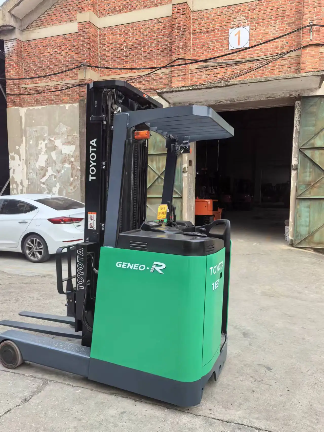 Hot selling electric reach truck forklift 1.5ton 1.8ton 2ton tripelx mast 6m high electric warehouse reach truck
