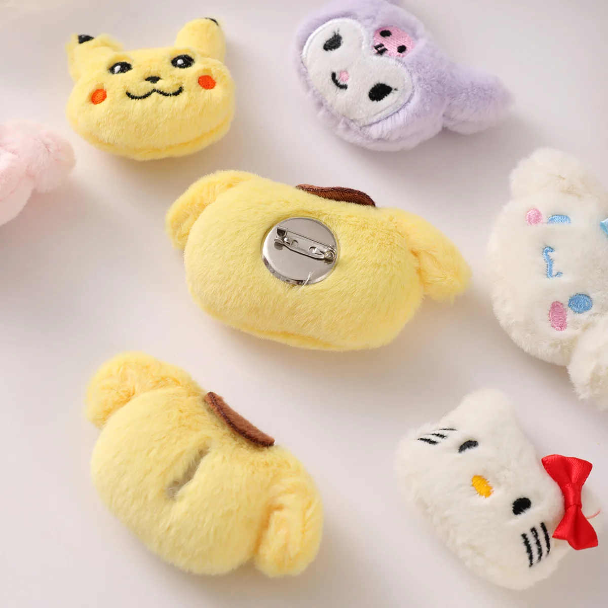 Cartoon plush brooch cute Sanrios series doll vending machine plush toy cartoon character plush toy