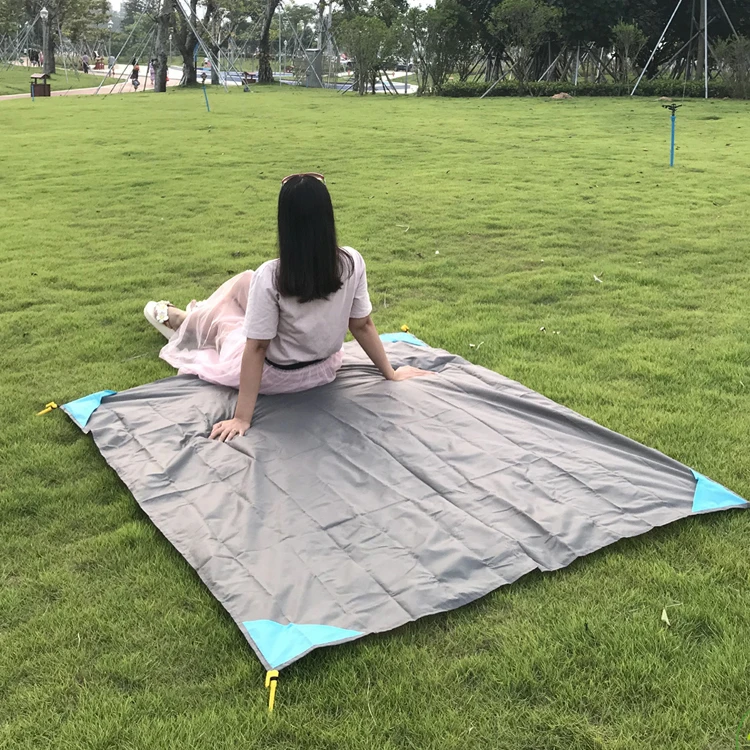 2021 Hot selling Wholesale hot selling waterproof pocket camping travel beach sand free blanket picnic mat