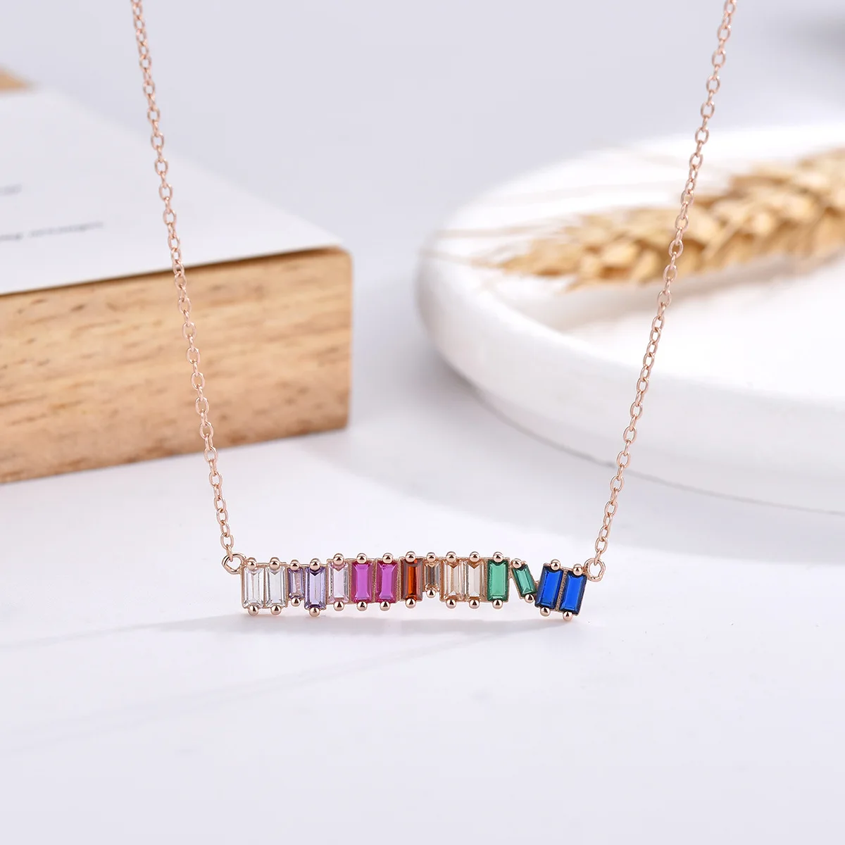Daochong Custom Fashion New Design Summer Delicate Sparking Colorful Cubic Zirconia Rainbow Necklace