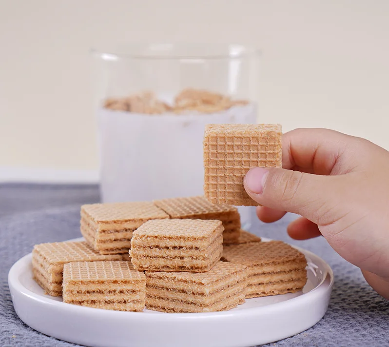 68g Wholesale sweet snack soya-milk wafer biscuit