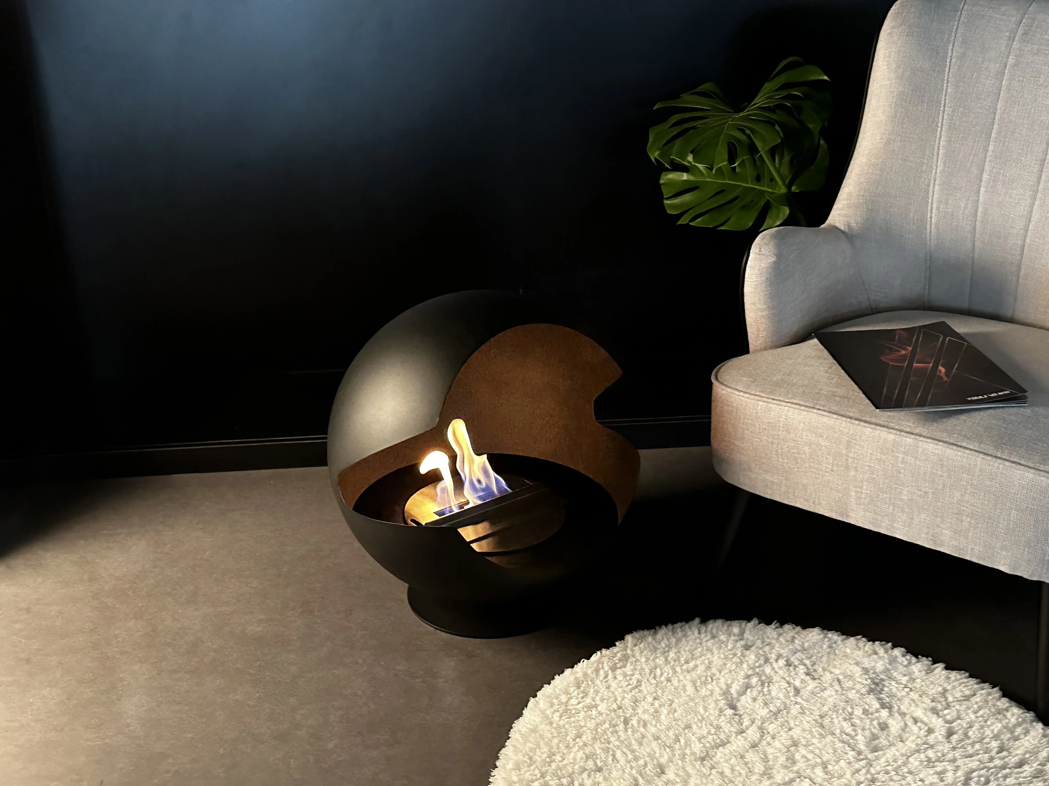 2023 latest design sphere oval  Ventless Bio Ethanol freestanding  Fireplace