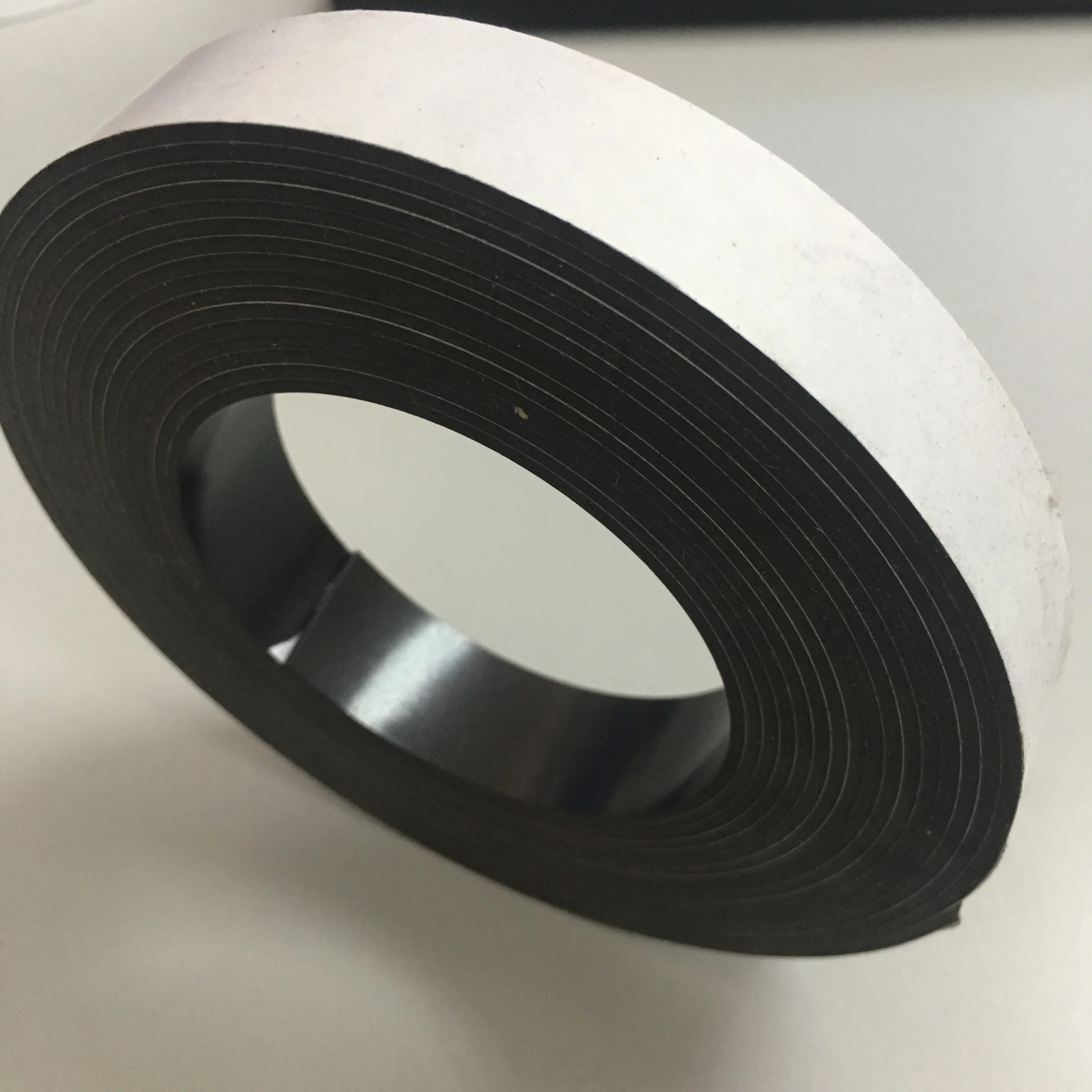 Advanced Custom Double Sided Magnetic Seal Tape Strips Rubber Magnet Strip