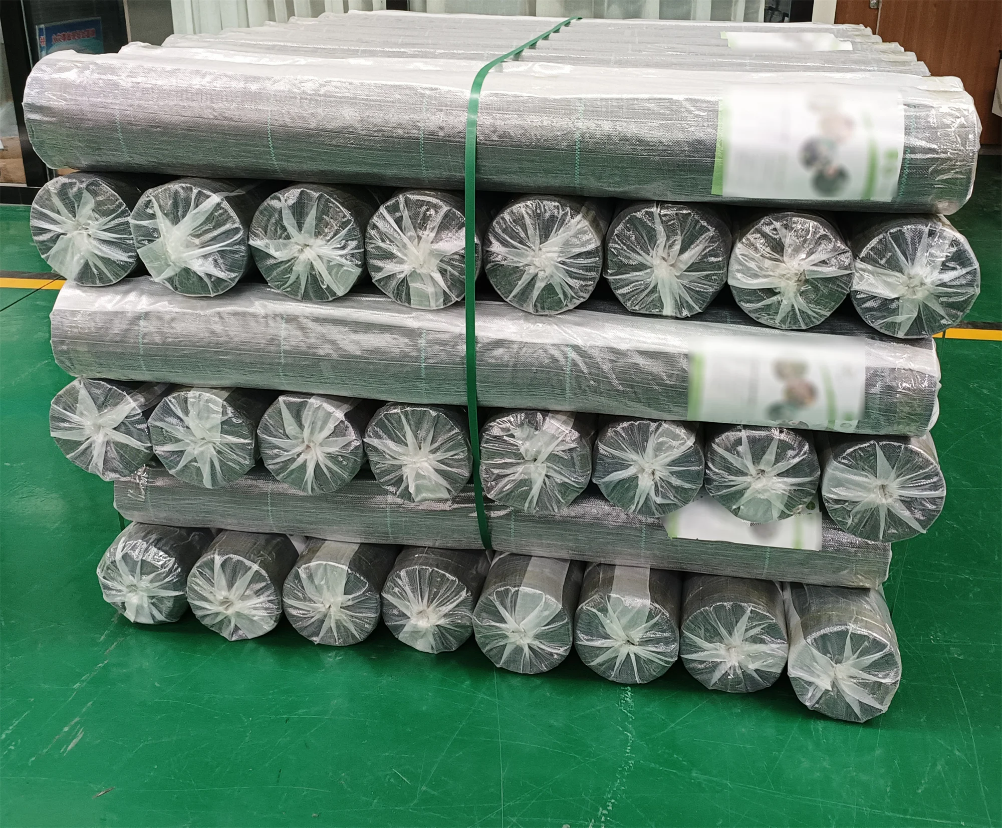 Agricultural Weed Barrier Mat Landscape Fabric Garden Fabric Ground Cover Weed Control Mat Outdoor Weed Mat Garden Lawn Fabric