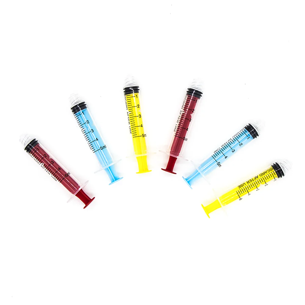 Hot selling factory quality colorful dental medical syringe 5ml disposable syringe for oral