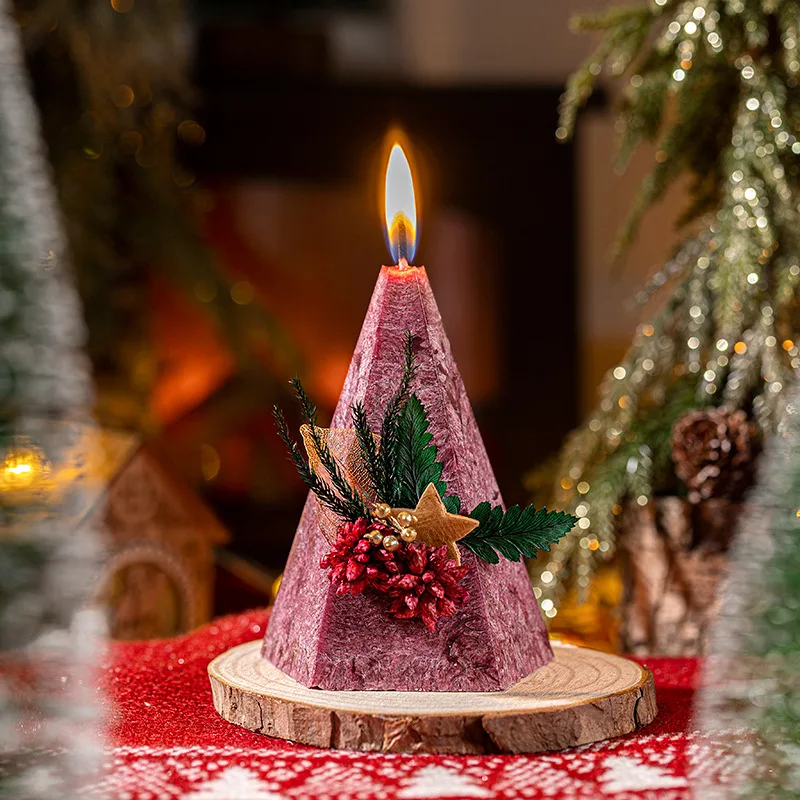 Hot selling Factory Custom INS Christmas Tree Shaped aromatherapy Soy Wax Scented Art Candles For Christmas gifts