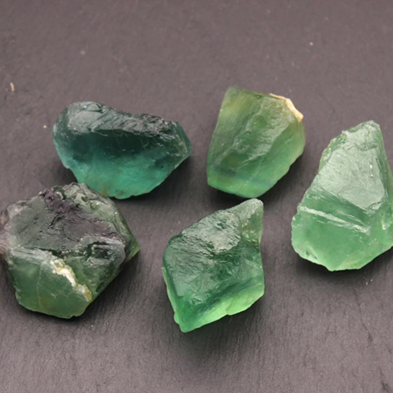 Wholesale natural green fluorite crystal crushed stone polished quartz large gravel healing stone for decoration