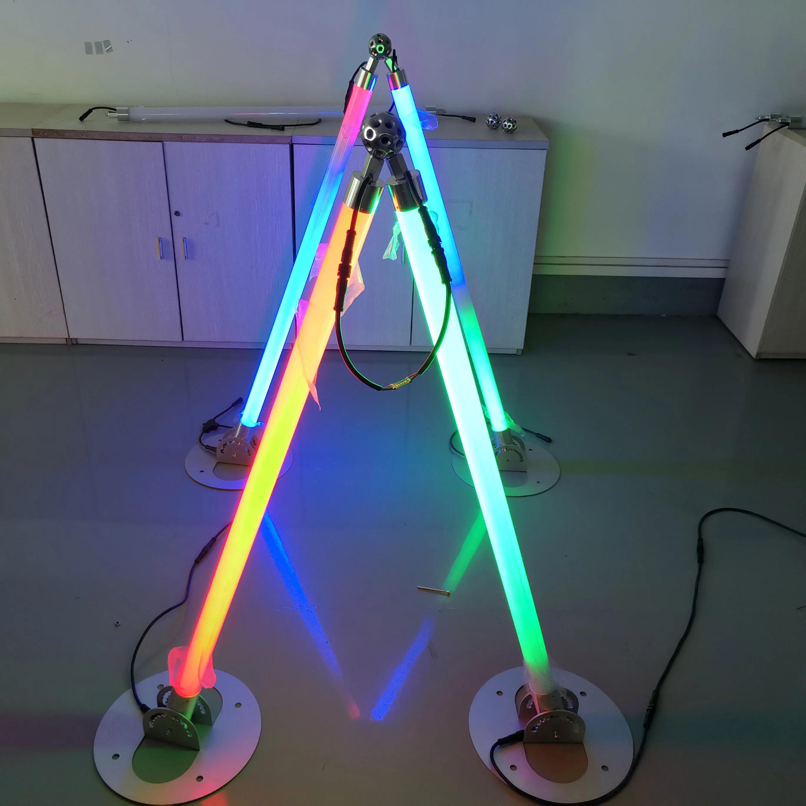 Both Wireless Battery Pixel Tube 360 Degree Led Titan Tube Dj Light Full Color Wireless DMX IR For dj Stage Event Entertainment