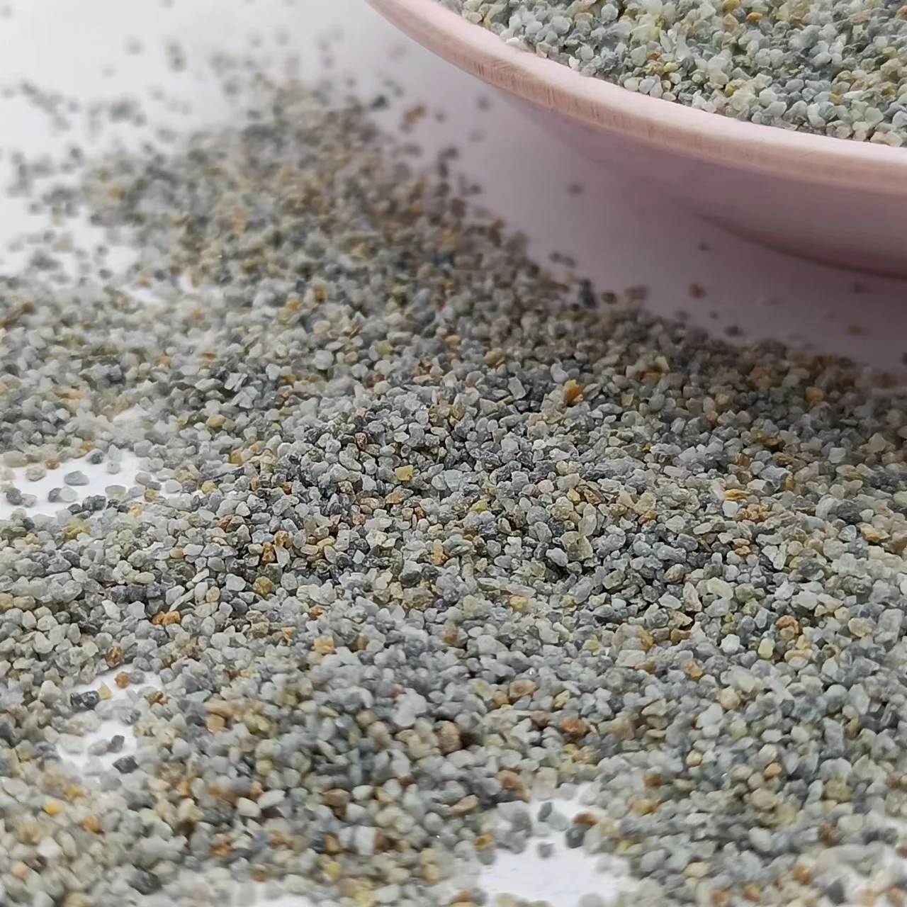 Chinese Industrial grade Natural  colored sand for Epoxy floor paint