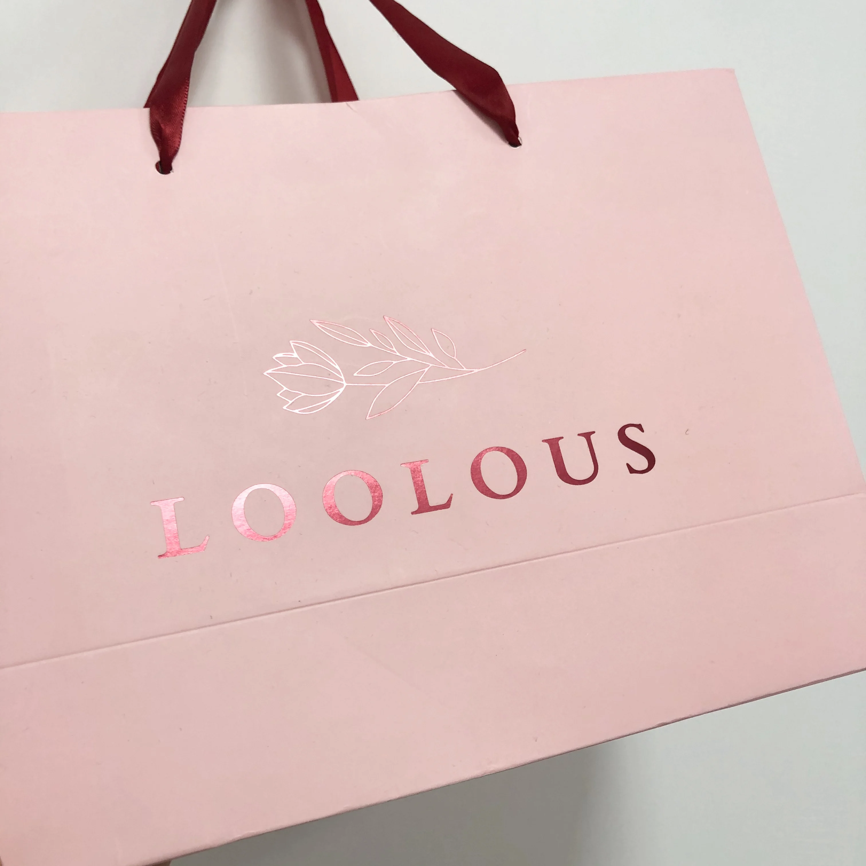 Luxury white black brown gift bags custom kraft paper shopping bag with your own logo