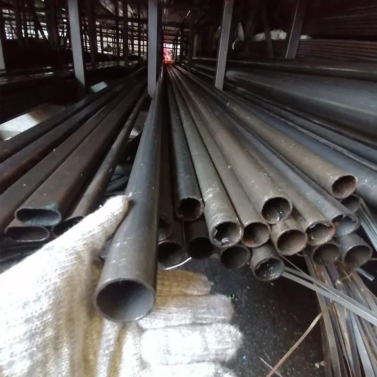 Black iron pipes are popular in Southeast Asia Bi Pipe SCH40 ERW carbon steel pipe DN15 DN100 DN50 DN150