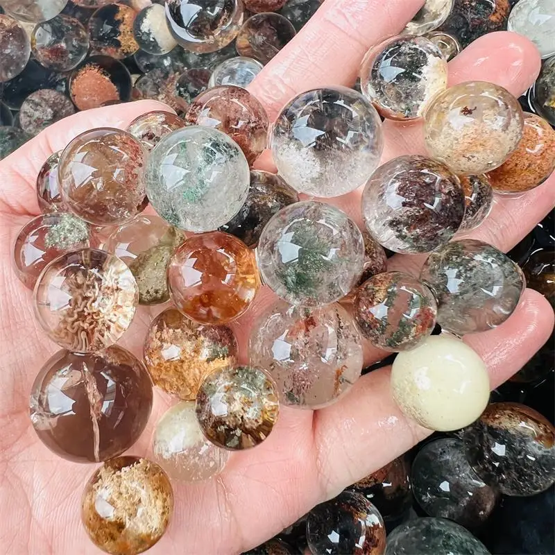 Wholesale Natural Rock Phantom Quartz Scenic Ball Small Garden Quartz Crystal Sphere For Pendants Necklace