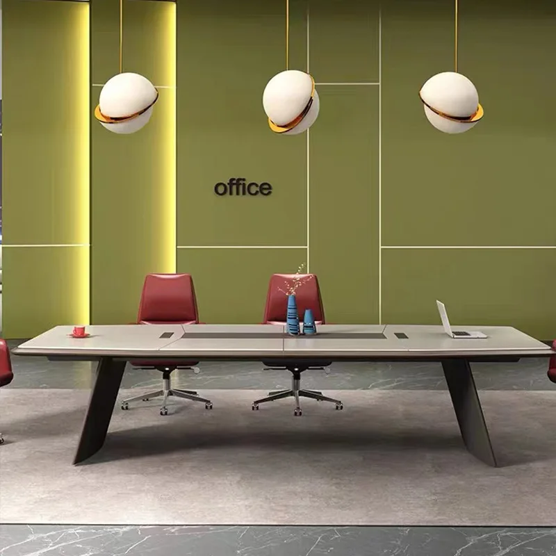 Большая и длинная Роскошная офисная мебель включая современные офисные столы Конференц-столы подходящие для конференц-залов.