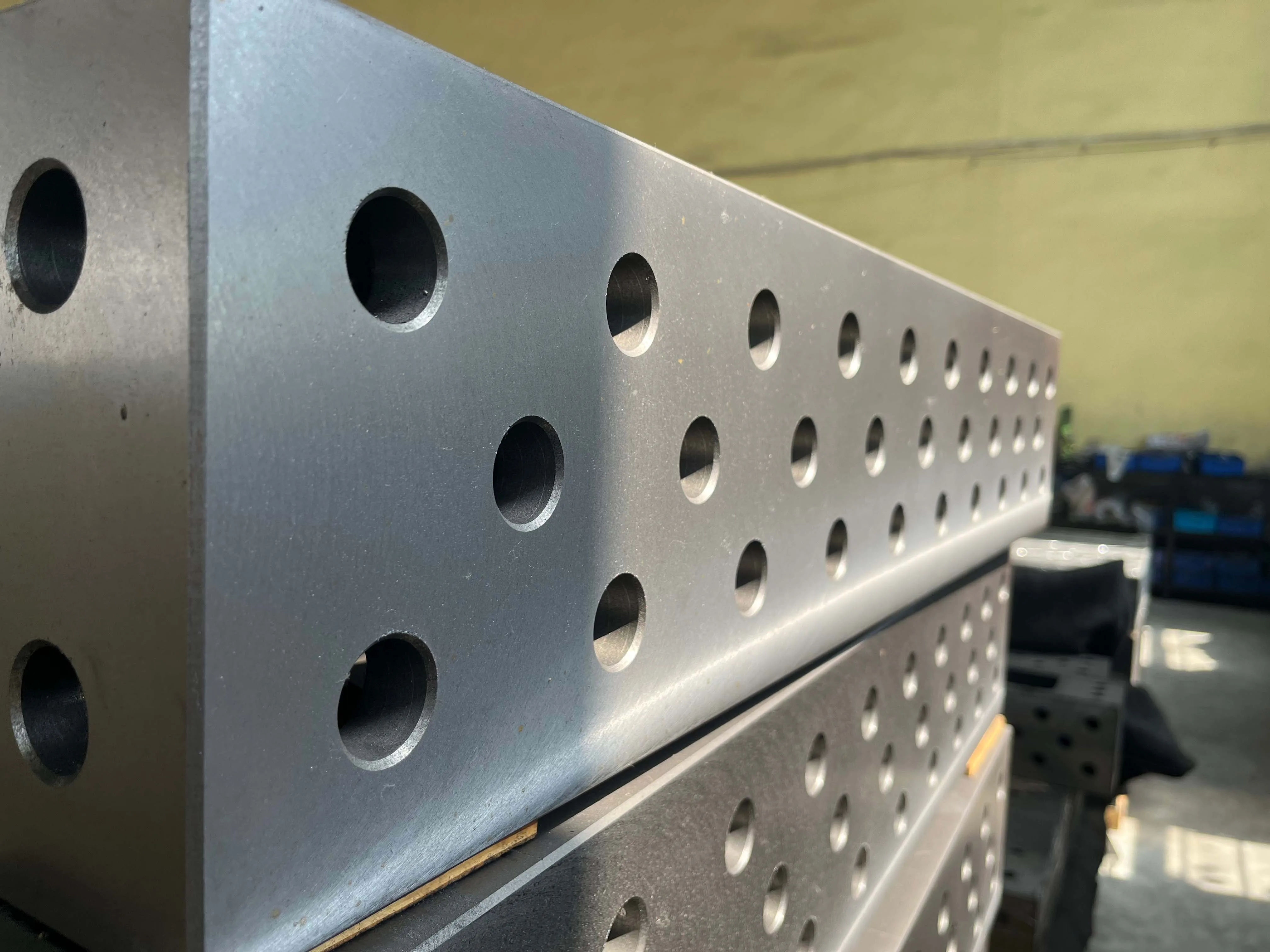 Factory produce Best sell cast iron or Q345 steel 3D welding table and Fixture table clamps with nitrided and jig system