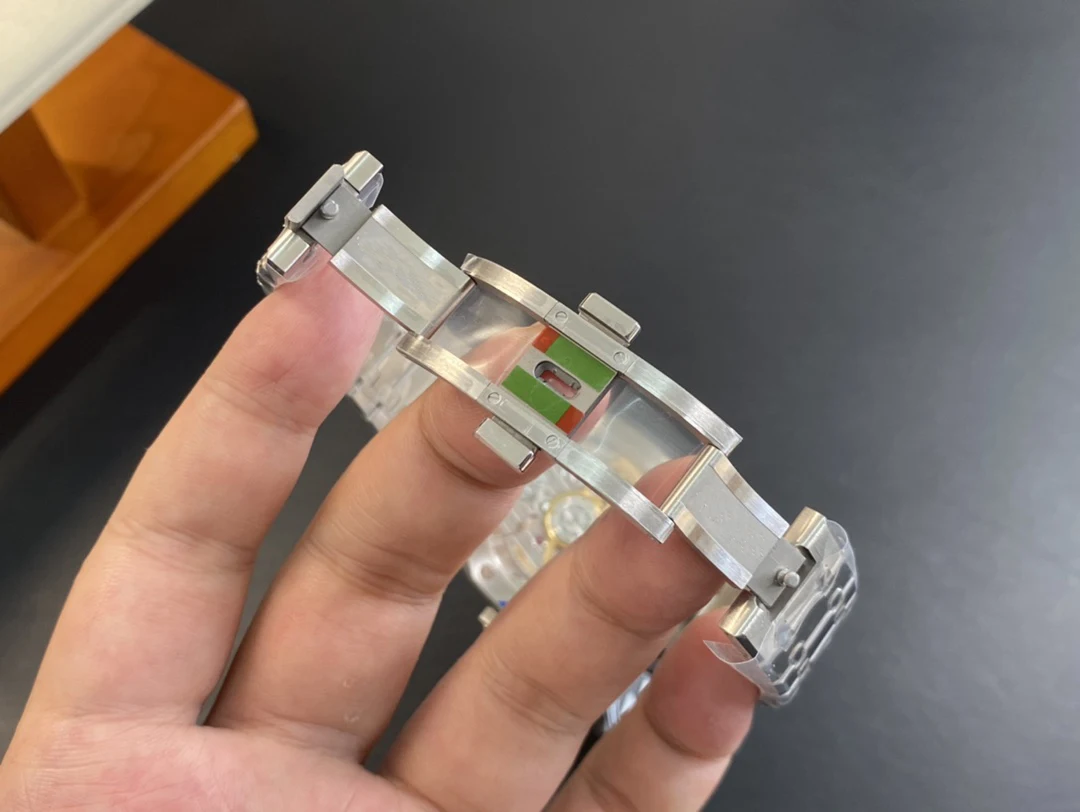 Hot Selling men luxury Designer Design Mechanical Watch Automatic Waterproof Watch mechanical watches for women