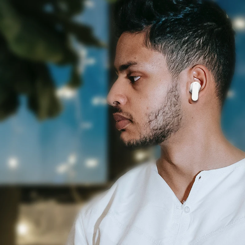 British Muslim hot selling wireless blue tooth earphone qb525 with charging case quran Speaker smart app control  quran player