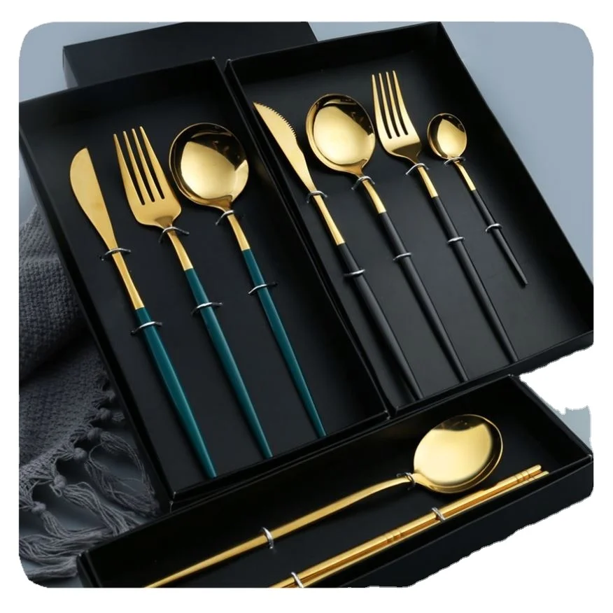 New Portugal Mirror Gold Cutlery Set Stainless Steel Spoon Steak Knife and Fork Luxury Tableware Flatware Sets Wedding Gift