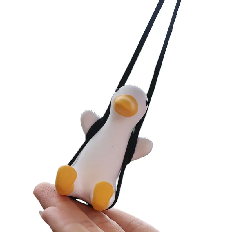 Лидер продаж, милая подвеска-качели в виде утки для автомобиля, подвесное зеркало для салона автомобиля, полимерное украшение для автомобиля, аксессуары для интерьера