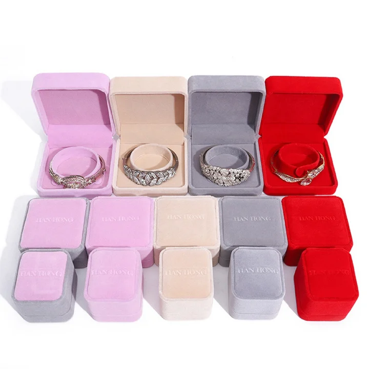 2024 New design factory custom logo earrings bracelet ring necklace packaging box Velvet jewelry set box