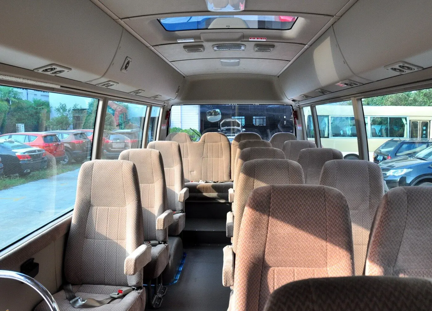 2011 Used Toyota Coaster 20 seats ninety percent new ior sale
