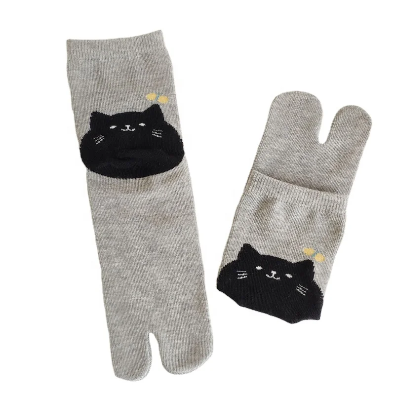 
Custom High Quality Combed Cotton Fashion Japanese Style Tabi Two Toes Daily Ankle Socks 