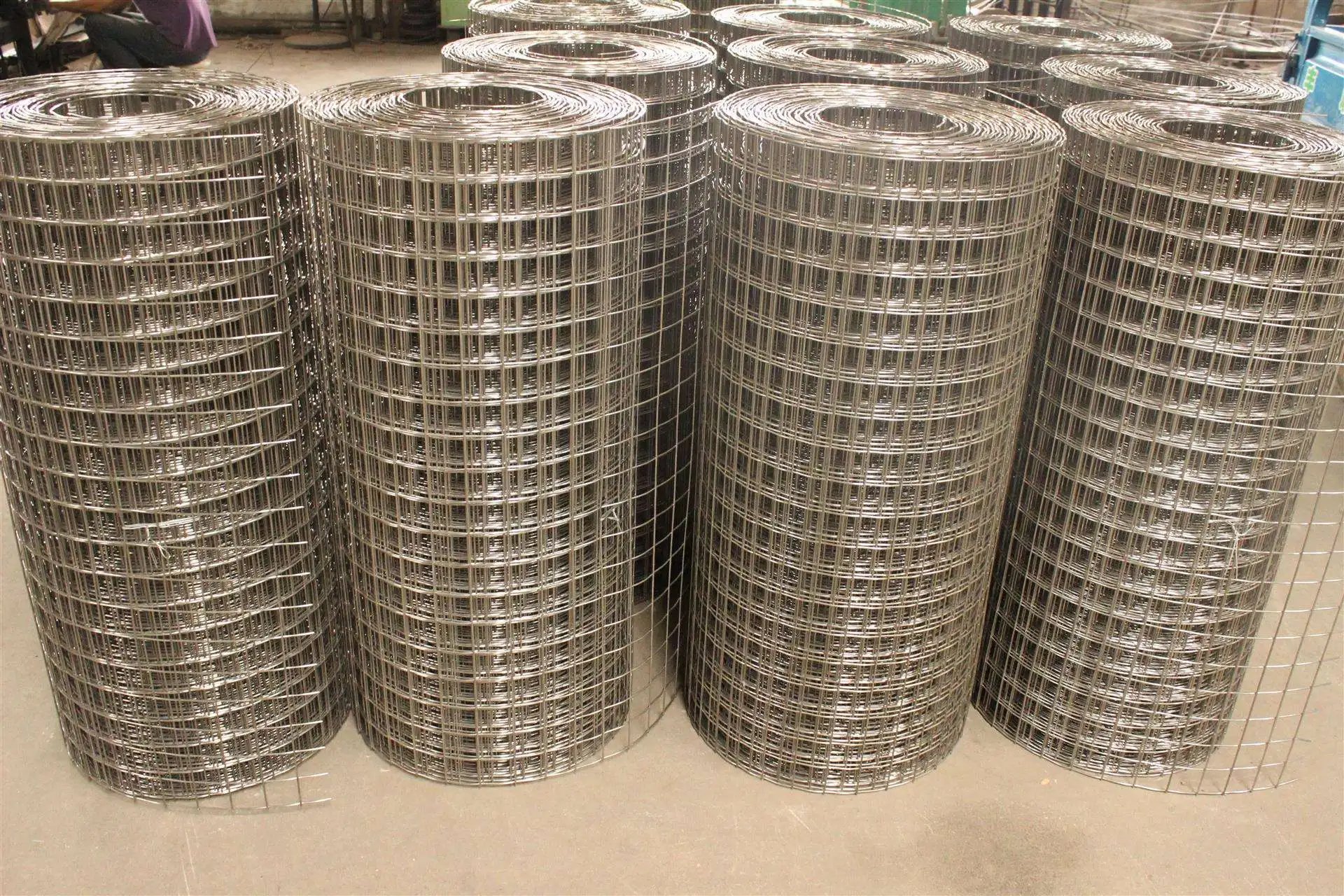 Manufacturers direct sale construction hot dip galvanized after iron wire mesh basket fence landscape