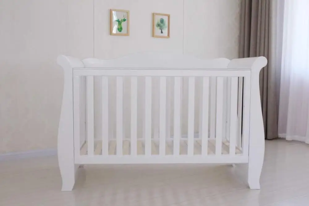 2021 Nursery furniture custom made  solid wood sleigh cot bed