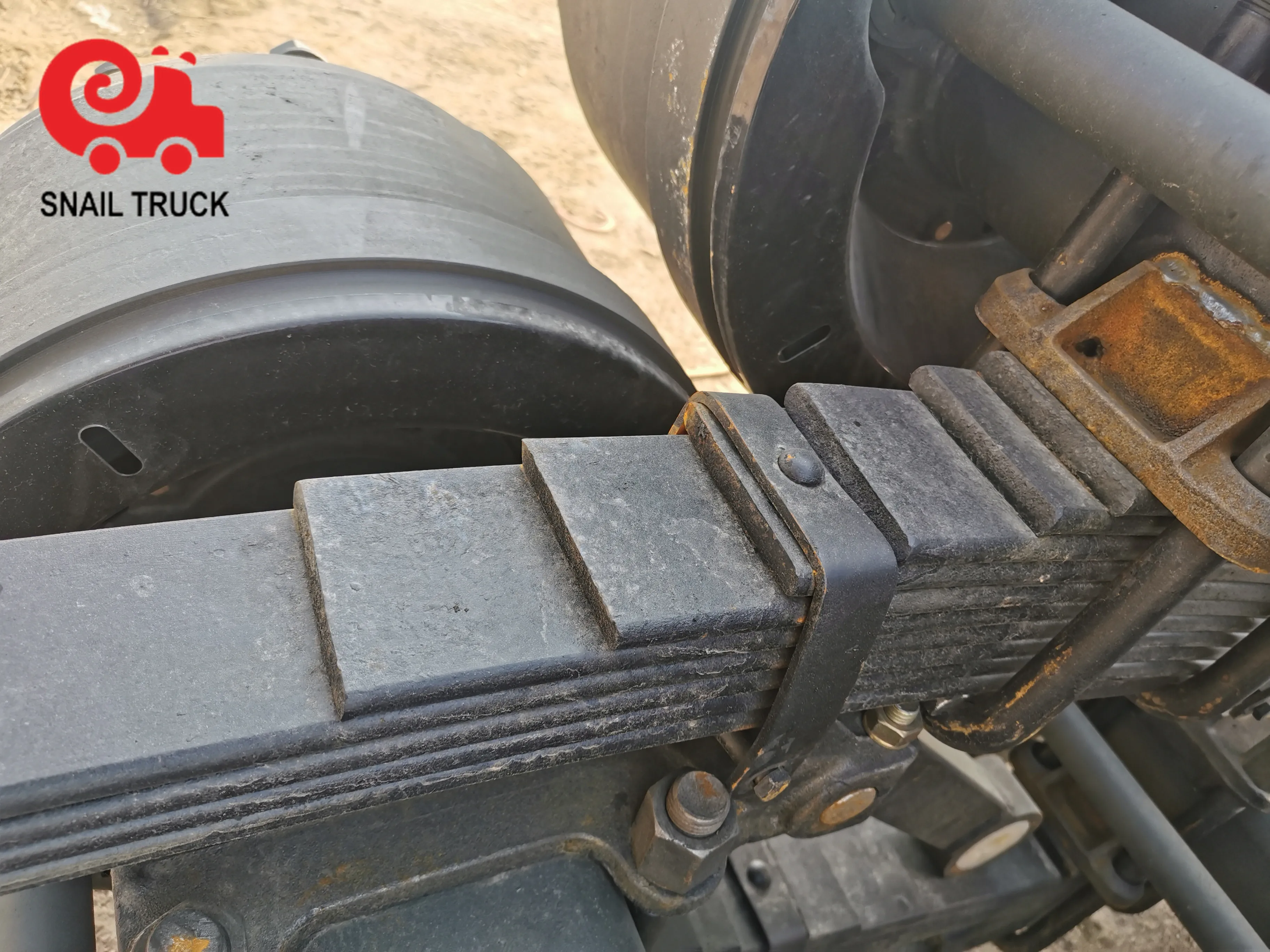  Good quality used truck trailer axles and best price double rear axle with drive