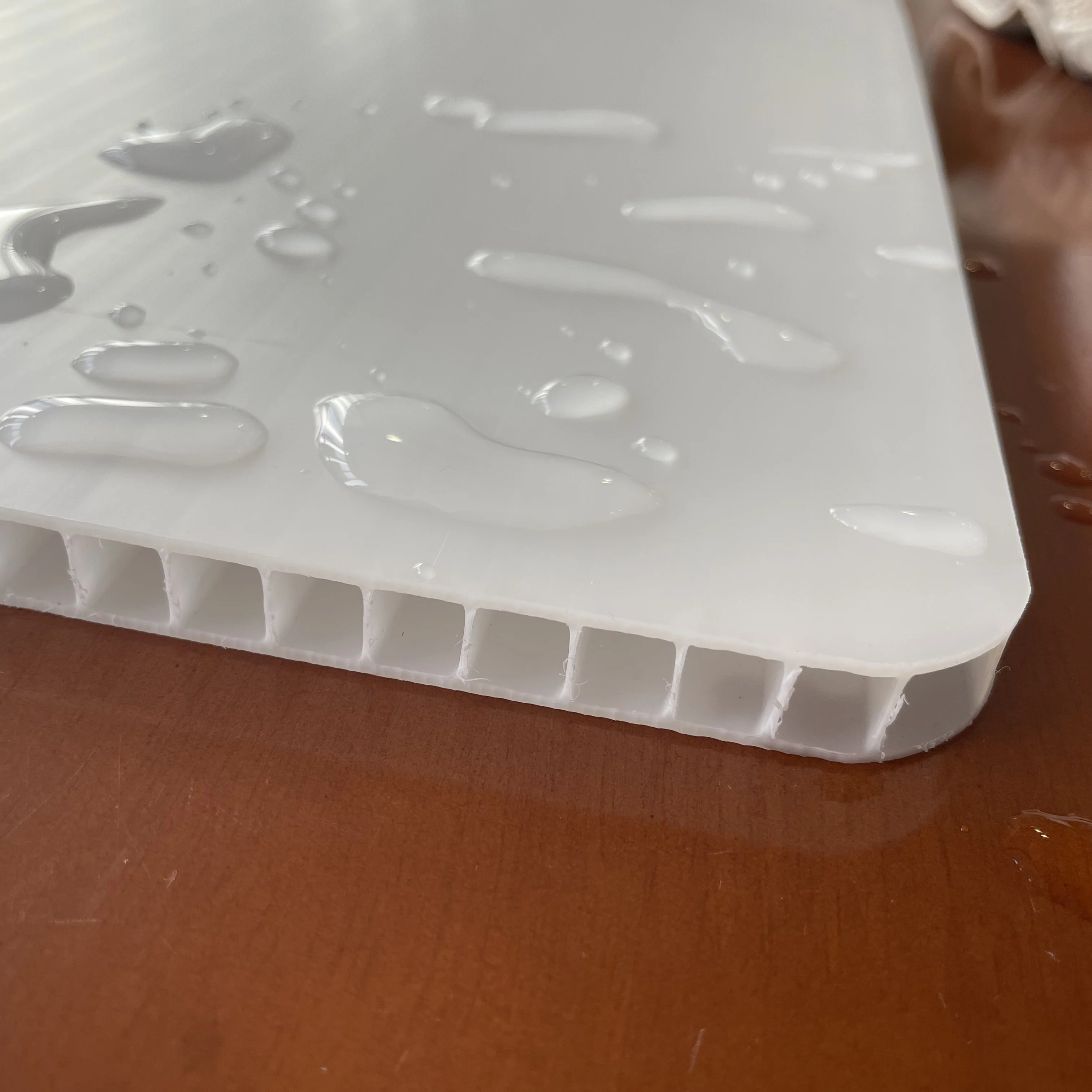 Оптовая продажа на заказ цвет 3 мм 4 5 6 8 10 ММП полый гофрированный пластиковый лист оптом Полипропиленовая доска