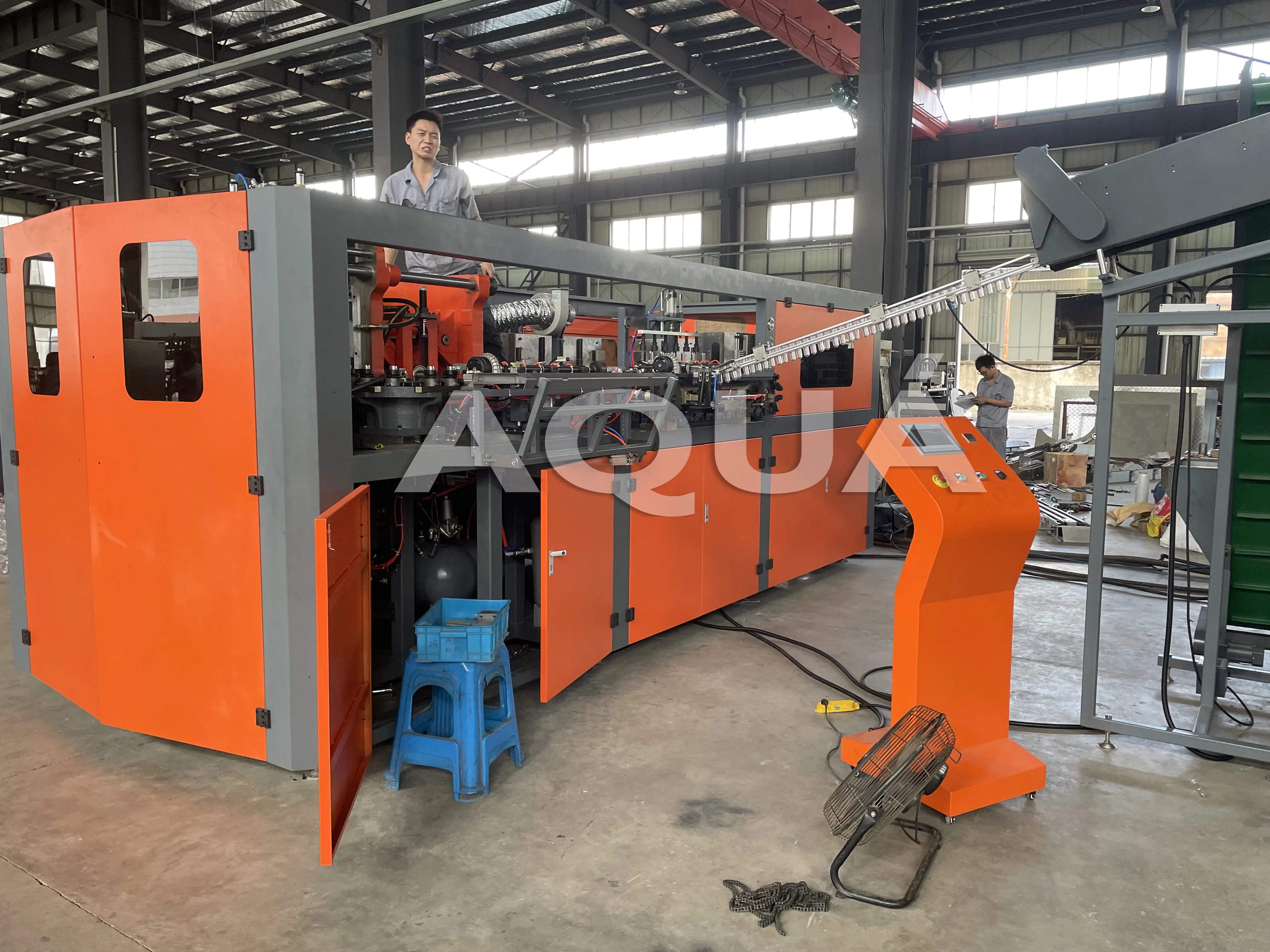 Fully Automatic PET Bottle Blowing Machine For Juice Bottles / Hot Filling Bottle Blowing Machine