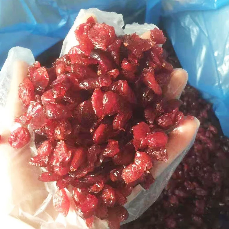 Fresh Red Dried Cranberries  in Bulk Snowflake Cookies Candied Fruit for Baking Sour Taste Preserved with Water