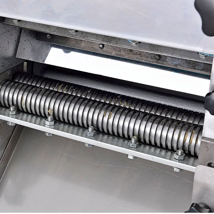 
Stainless Steel Pasta Cutter (Spaghetti & Fetuccine) Dumpling Skin Making Tool Noodle Press Cutter 