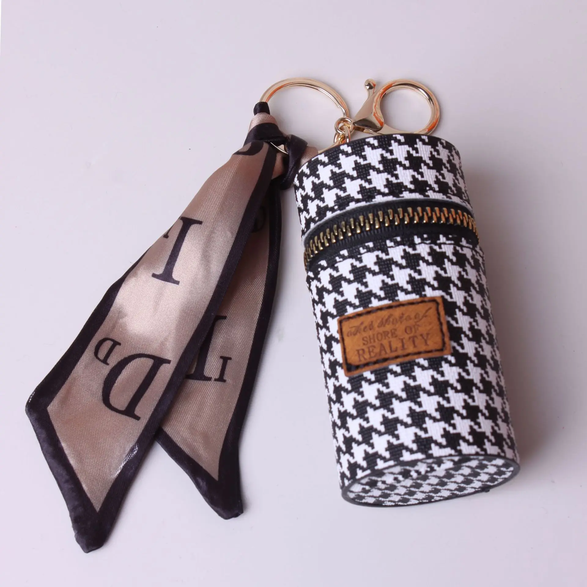 Luxury Fashion Women Mini Leather Lipstick Bag Keychain Custom leather bucket lipstick bag keychain