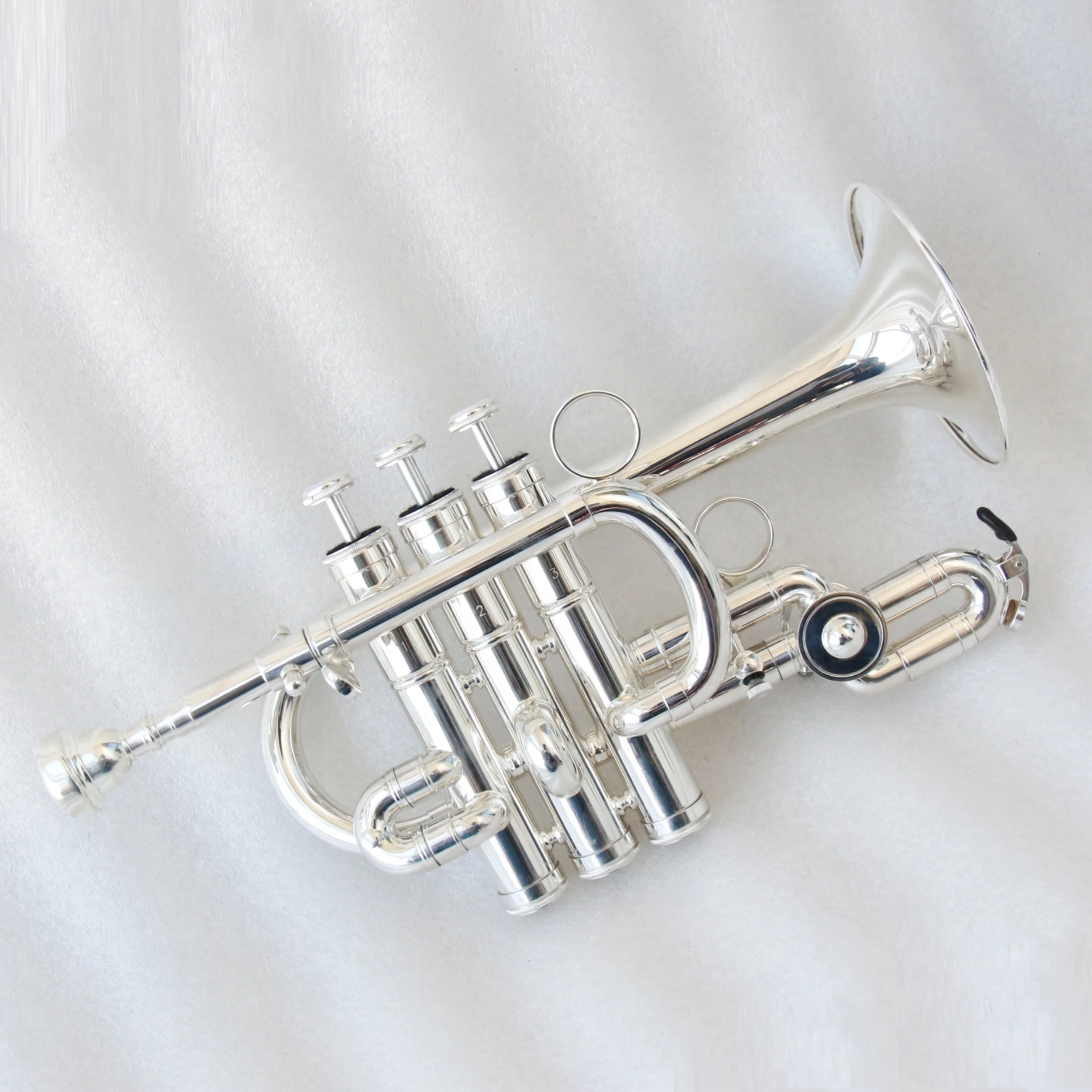 Wholesale Cheap Price BB/A Tone Brass Body Silver Plated FTR-450S Trumpet with rotary valve for sale