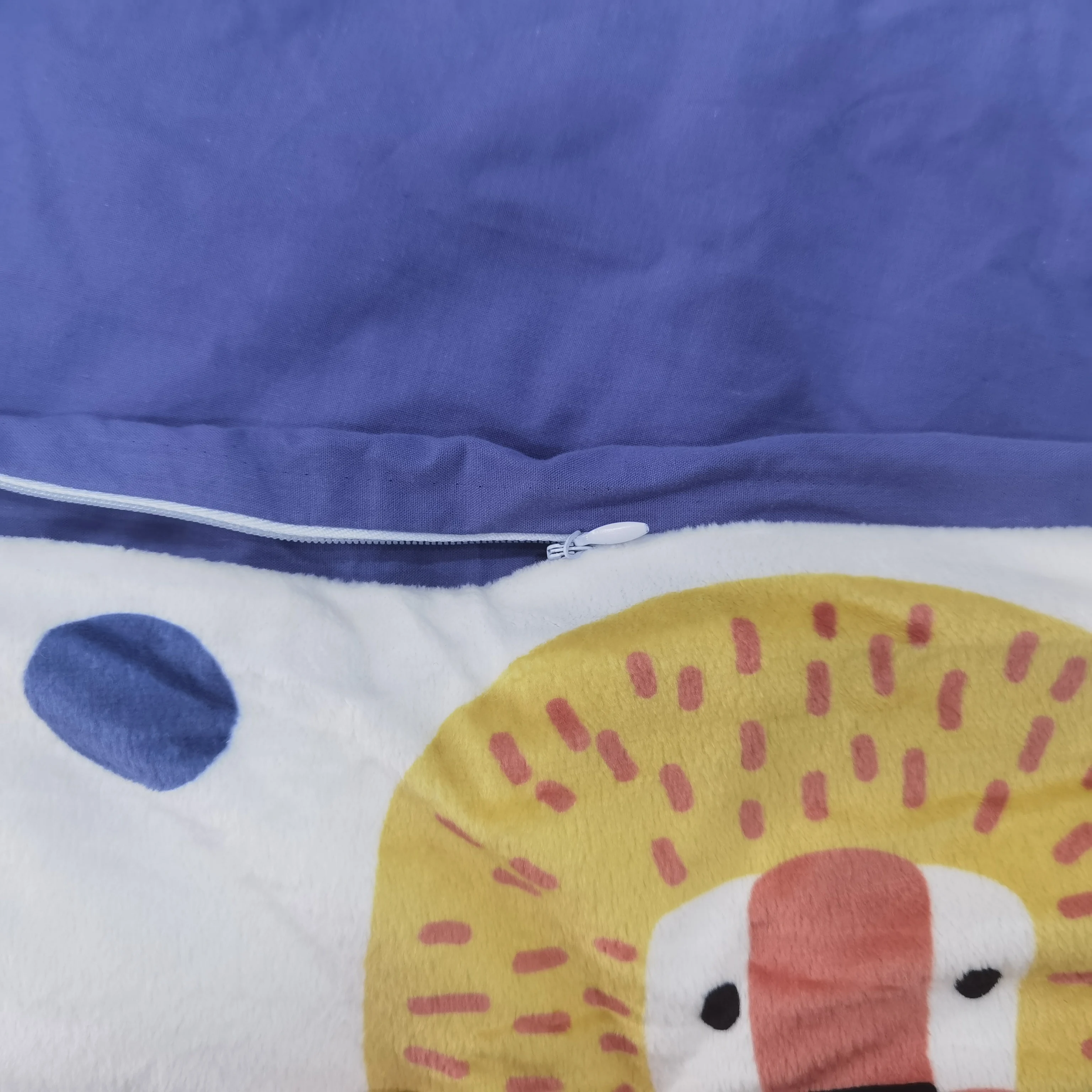 High Quality Autism Sensory Bamboo Cover Gray Cotton Glass Beads Filling Weighted Blanket for Kids