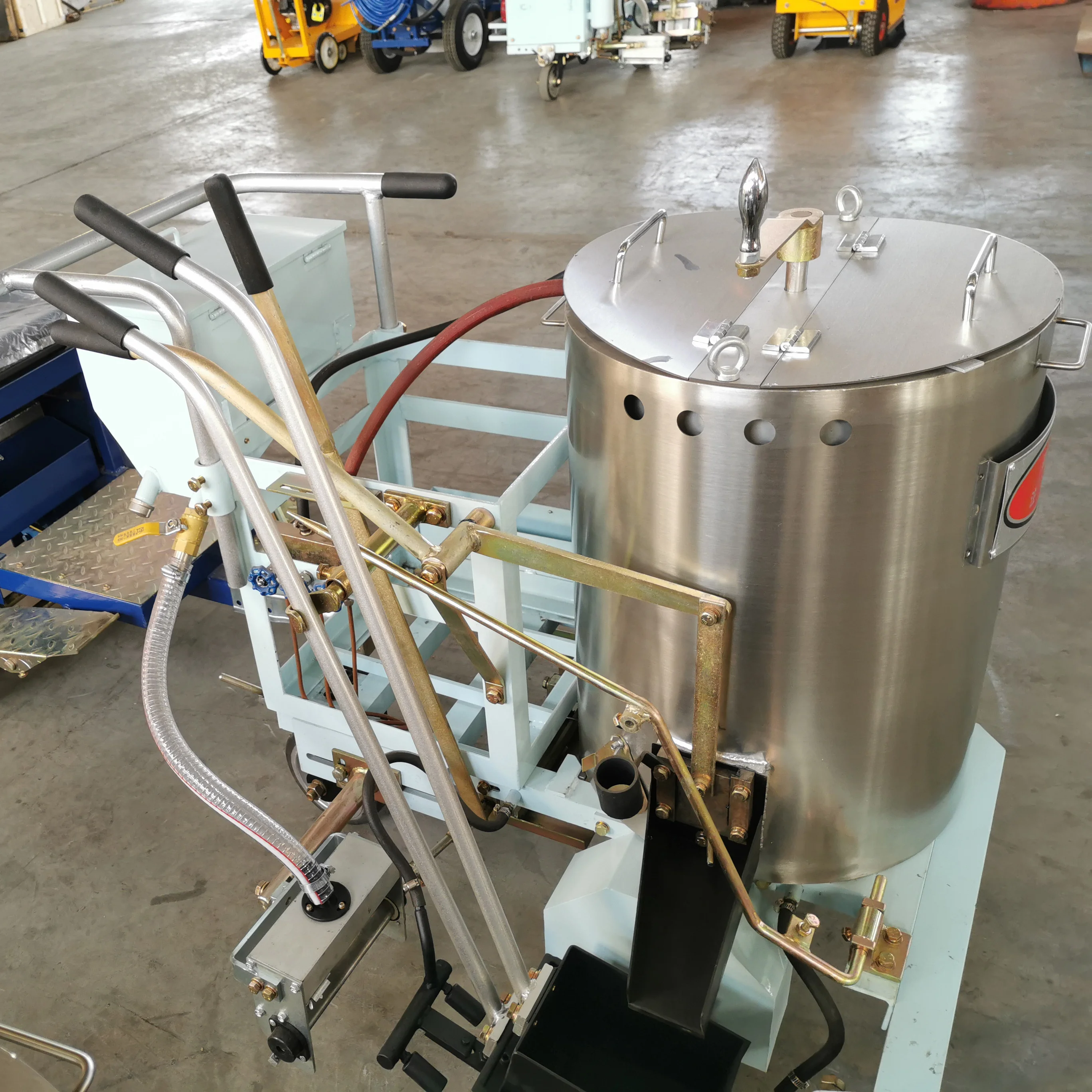 Eco-Friendly Hand Push Thermoplastic Road Painting Machine With An Engine