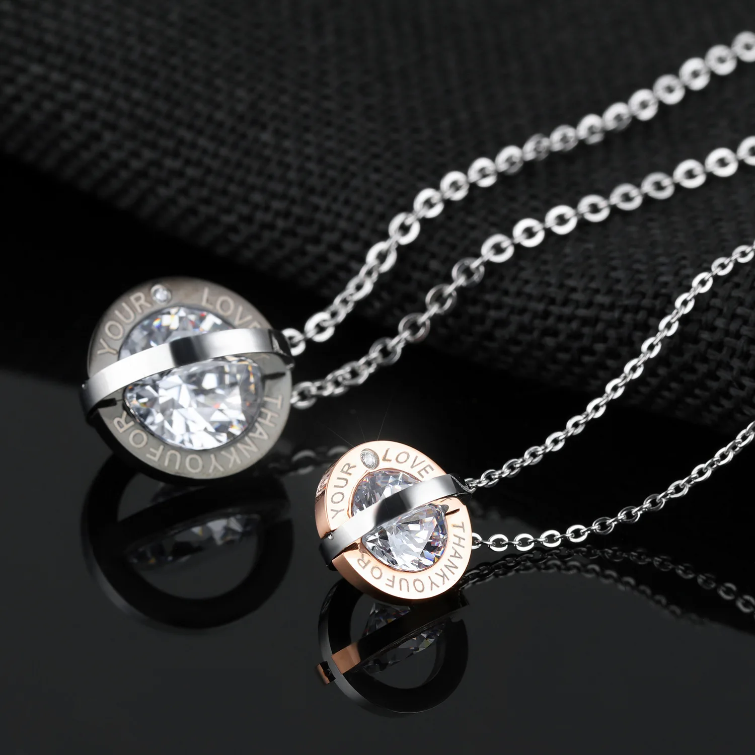 Wholesale Men Stainless Steel Round Inlaid Zircon Pendent Necklace for Couple Jewelry