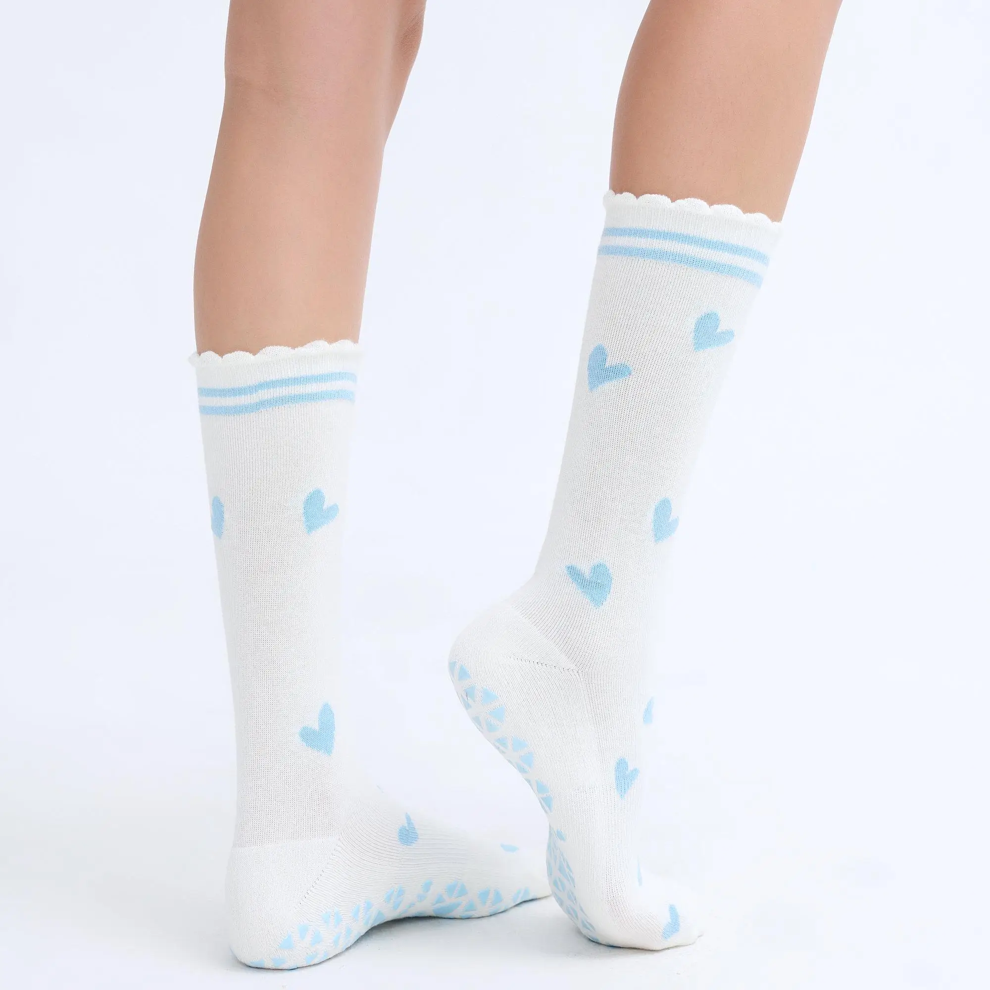Custom Design Ruffle Blue Heart Cotton Sports Sock for Women Anti-slip Gym Fitness Frilly Non Slip Yoga Pilates Grip Socks