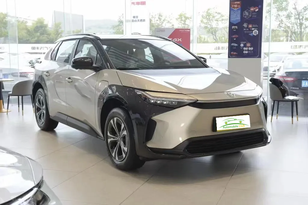 Medium SUV electric car TOYOTA bZ4X with reversing camera high speed 160km/h FWD vehicle 18 inches tires adult city use vehicle