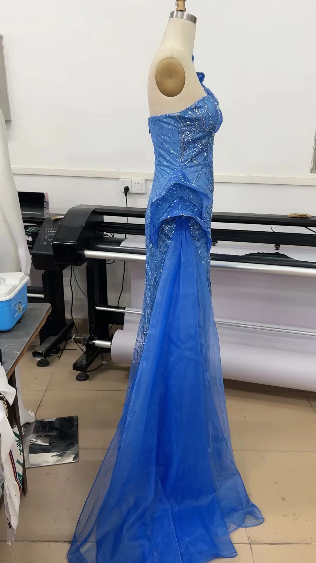 Top Quality Women Celebrity Night Club Party Elegant Long Sequins Runway Evening Dress